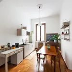 Le Stanze Di Margot Con Parcheggio Privato アパート