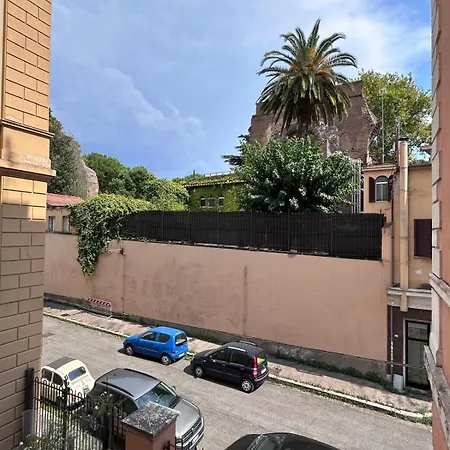 Le Stanze Di Margot Con Parcheggio Privato Apartment *
